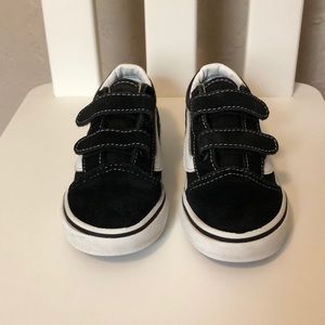 Black Old School Vans Toddler 8.5